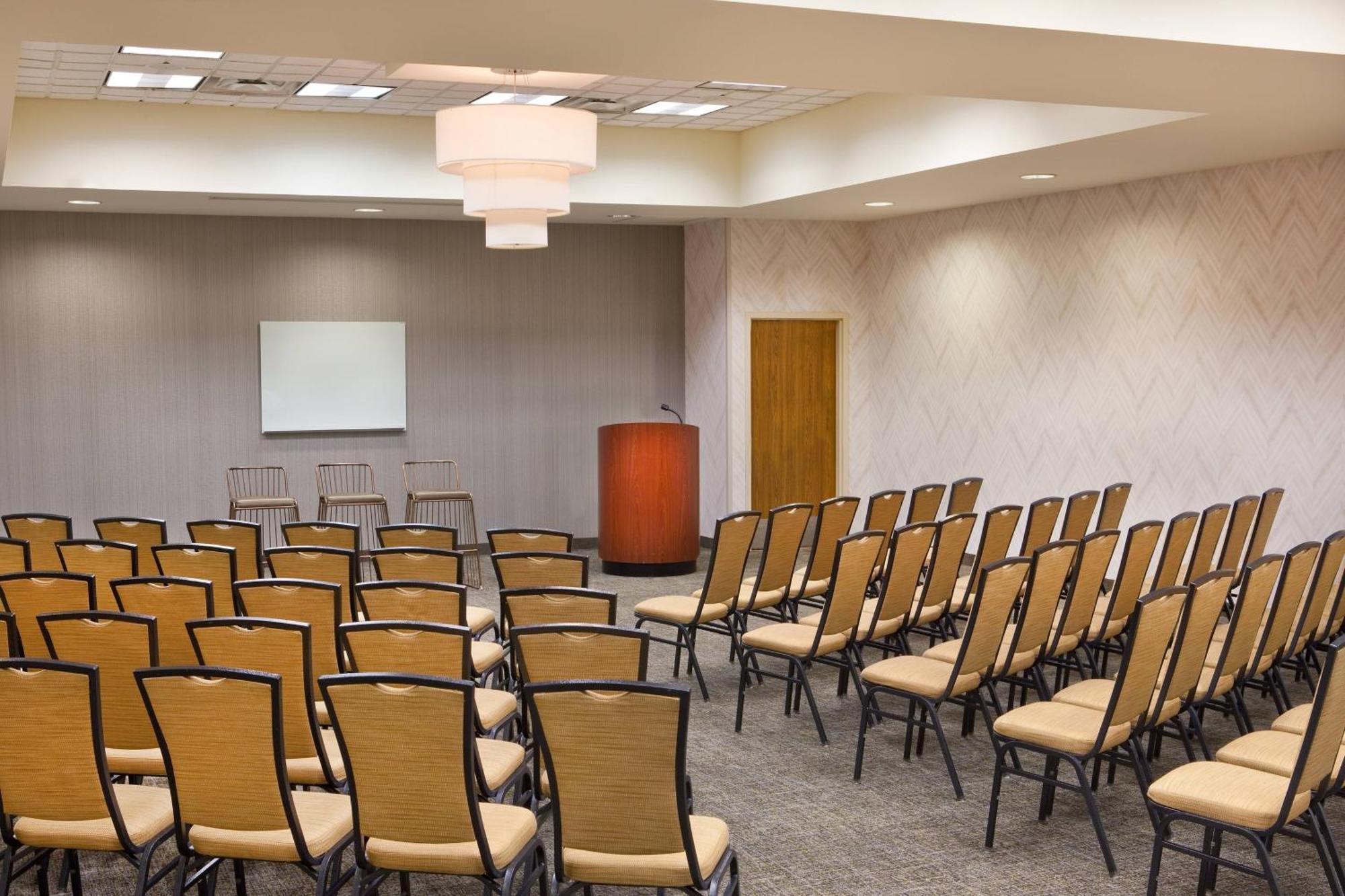 Springhill Suites Chesapeake Greenbrier Buitenkant foto