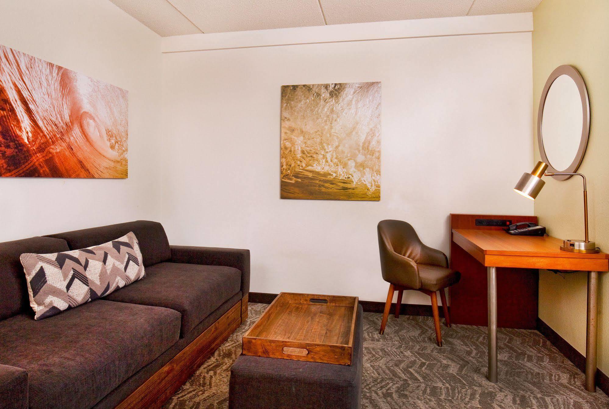Springhill Suites Chesapeake Greenbrier Buitenkant foto